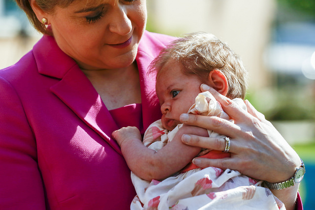 All pregnant women to receive vitamins from the Scottish Government